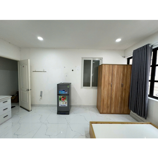PHÒNG TRỌ NỘI THẤT ĐẦY ĐỦ VÀ MÁY LẠNH TẠI ĐƯỜNG SỐ 8 GÒ VẤP